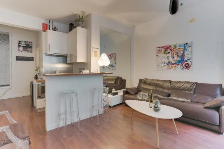 Guestready - Urban Haven Near Opera contacts